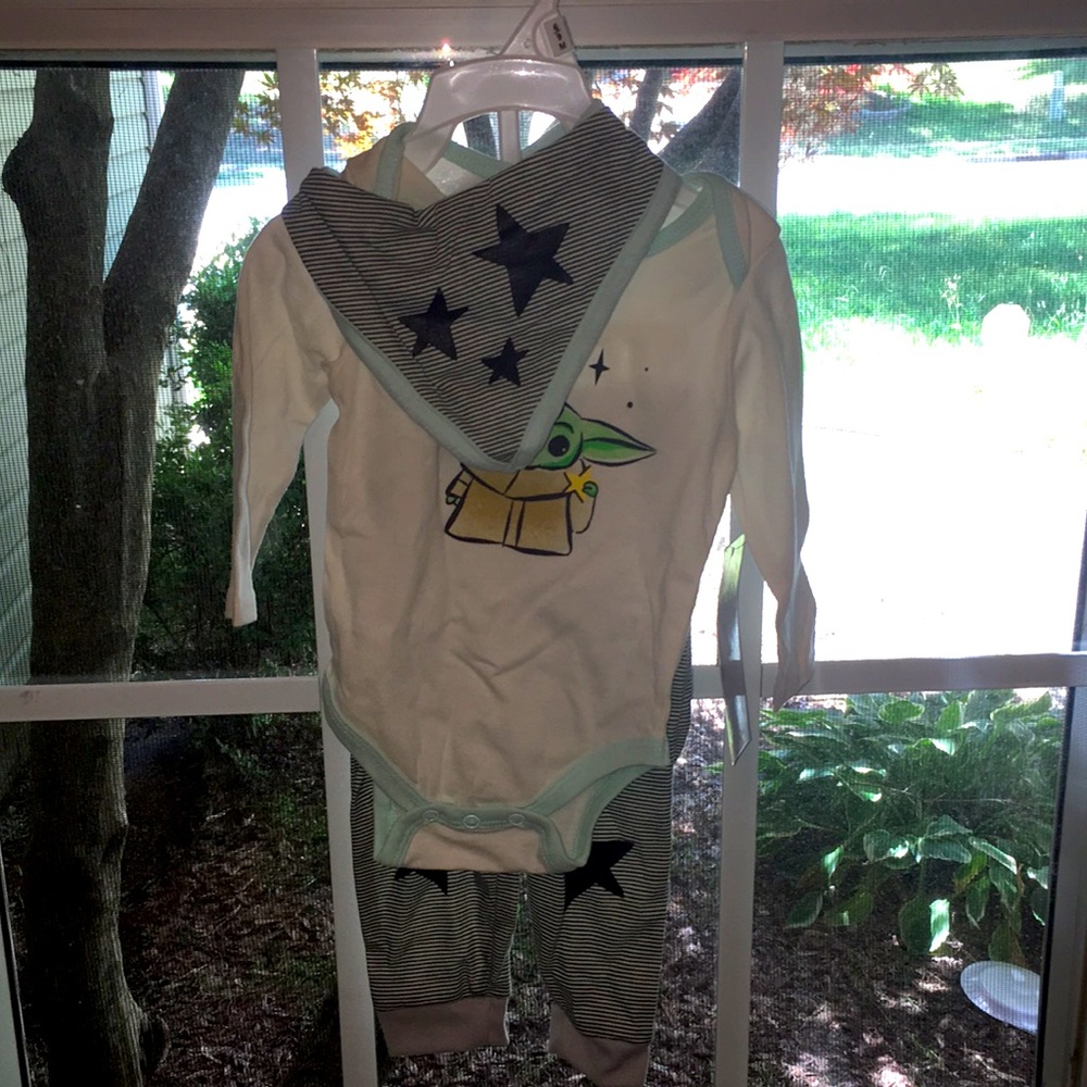NWT 6-9m 3 piece Star Wars outfit